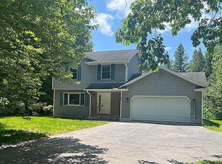 7682 Hampton Cir, Grawn, MI 49637