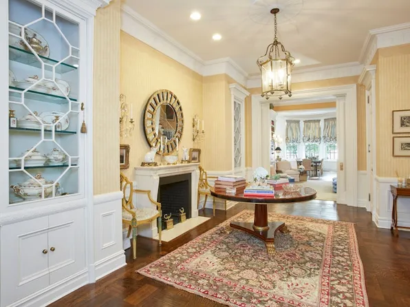 15 East 82nd Street image 6 of 30