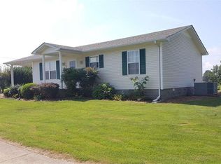 85 El Camino Real Dr, Cadiz, KY 42211