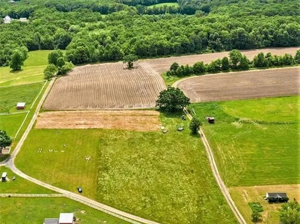 696 St Hwy 284, Westtown, NY 10998
