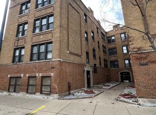 4218 N Clark St #3, Chicago, IL 60613