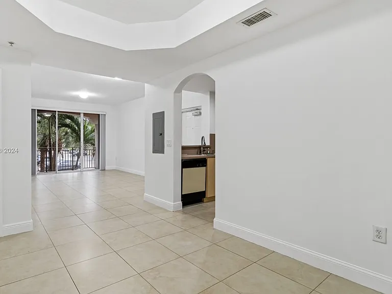 6400 NW 114th Ave #1139 — Photo 3