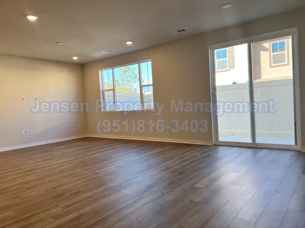 36142 Domingo Ave, Murrieta, CA 92563