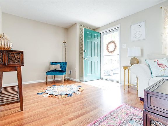 4th image of 7730 Balla Ct