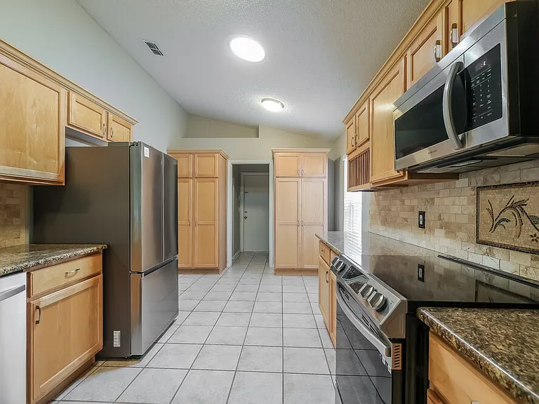 128 Oak View Pl — Photo 6