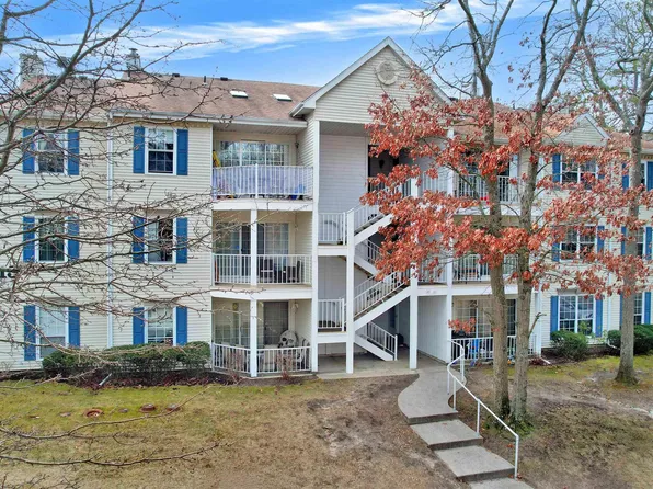 52 Iroquois Dr #52, Absecon, NJ 08205