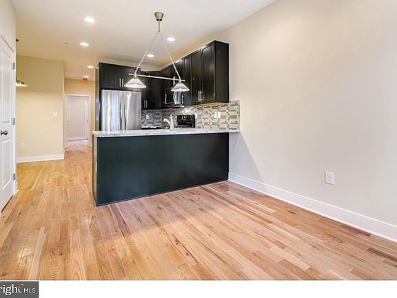 3rd image of 2546 Grays Ferry Ave #1