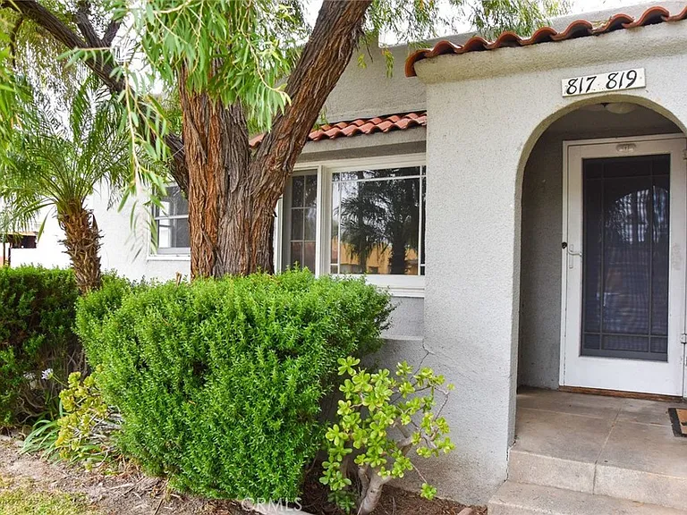 817 E Palm Ave — Photo 1