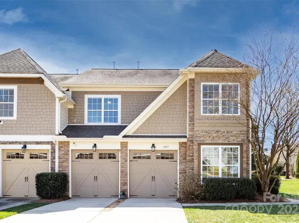 8457 Loxton Cir, Charlotte, NC 28214