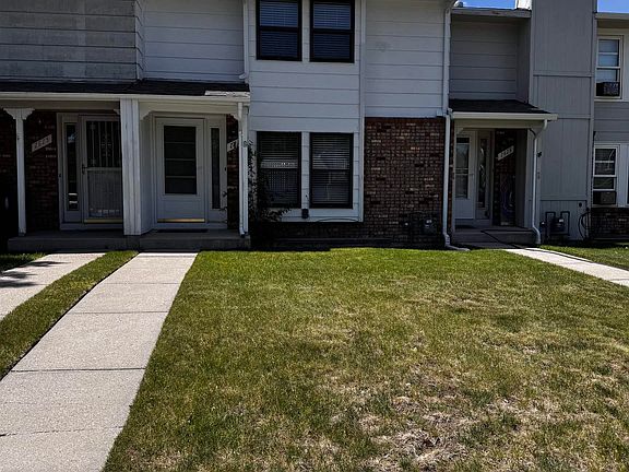 2nd image of 2627 Sagebrush Ave