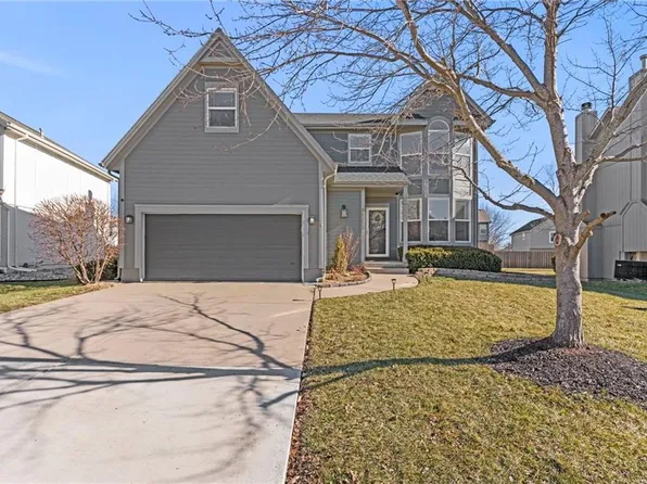 16213 S Sunset St, Olathe, KS 66062