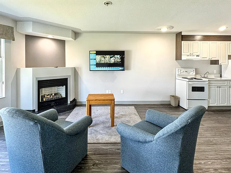 8230 Sparrow Dr — Photo 7