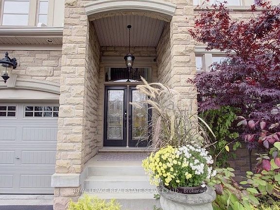 2nd image of 3244 Ribble Cres