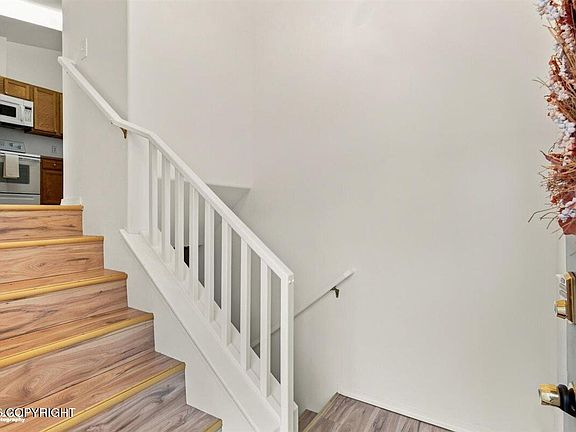 2nd image of 2213 Ridgemont Dr