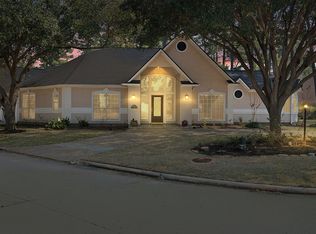 60 Fairfield Dr, Montgomery, TX 77356