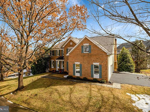 3rd image of 1295 Gatesmeadow Way