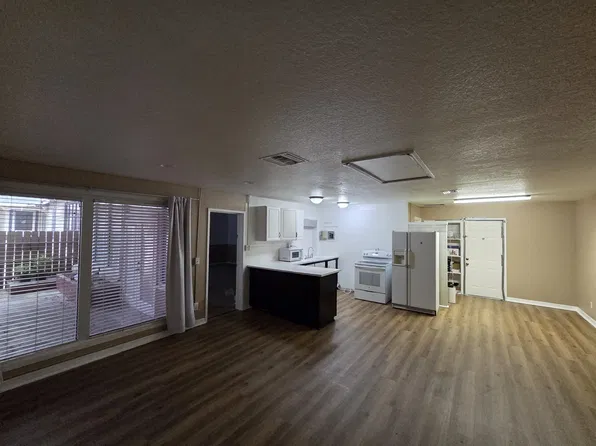 124 E Rich Ave APT B, Deland, FL 32724