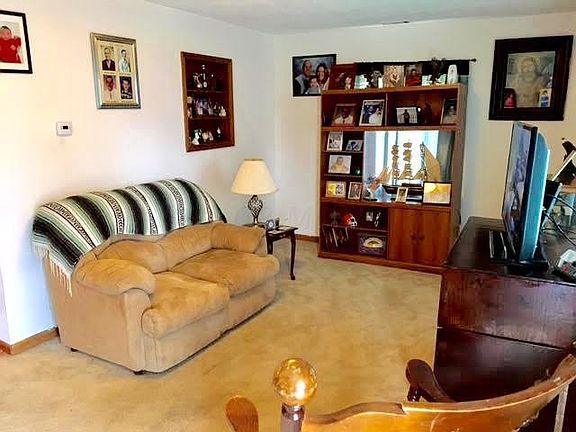2nd image of 51 Broadlawn Ave
