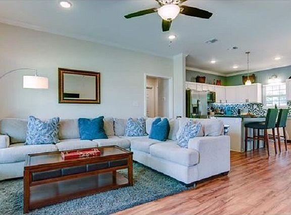 5th image of 1008 Jordan Ln