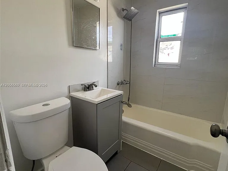 1281 NW 60th St #6 — Photo 21