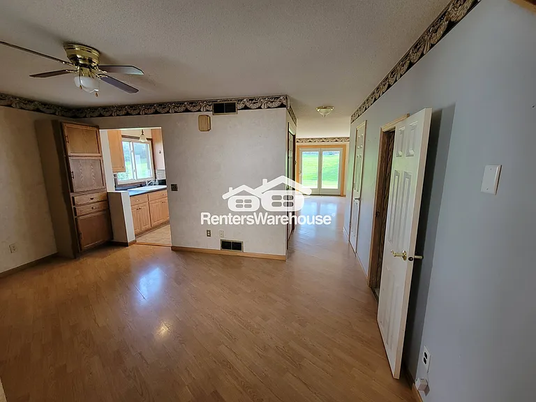 1331 67th Ln N — Photo 7