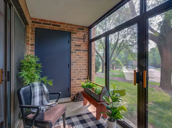 325 S Yellowstone Dr APT 130, Madison, WI 53705