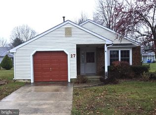 27 Kelly Dr, Deptford, NJ 08096