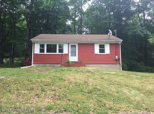321 Spring Lake Dr, Canadensis, PA 18325