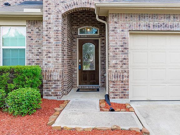 3rd image of 21031 Morgan Knoll Ln