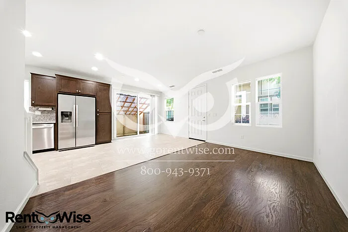 1583 Sylvia St — Photo 43