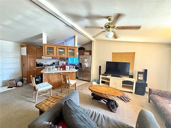 4th image of 6560 Victoria St