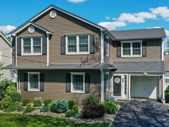 16 Algonquin Drive, Cranford Twp., NJ 07016