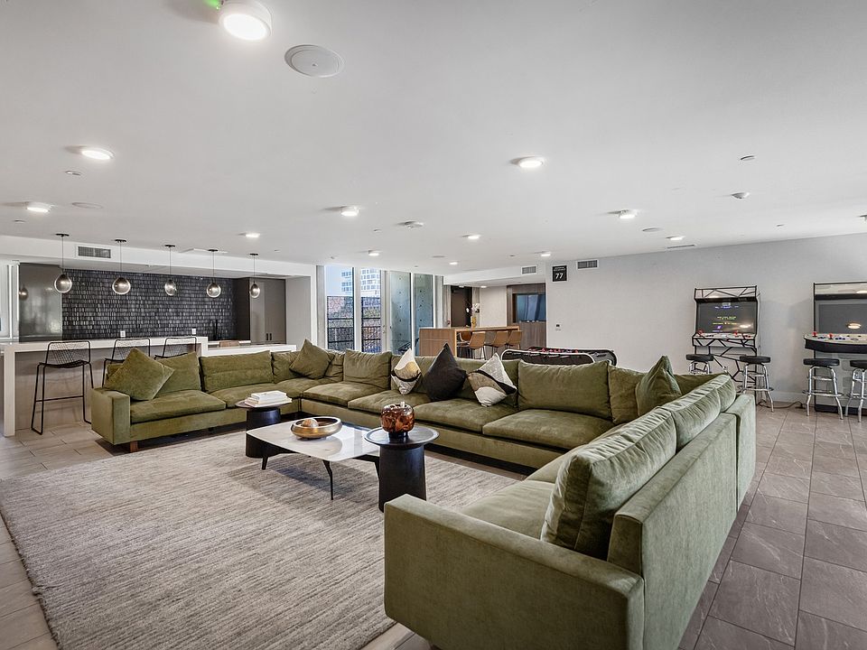 Fusion Hollywood - Clubhouse