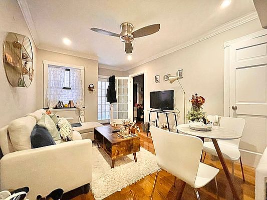 1st image of 225 1st Ave #1R