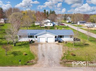 1666/1668 Bittersweet Dr, Rudolph, WI 54475