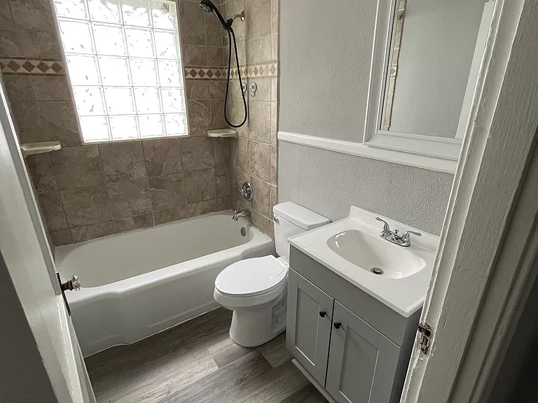 506 Kilmer St — Photo 9
