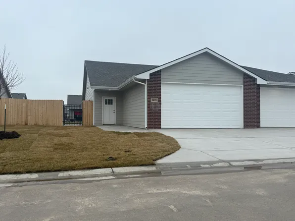 3835 S Bluelake Ct, Wichita, KS 67215