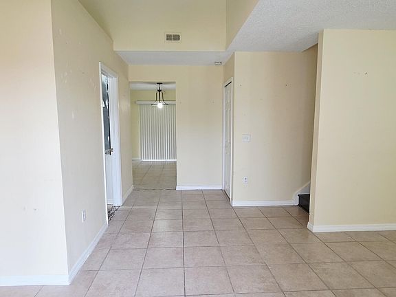4th image of 8733 HUMBERSIDE Lane