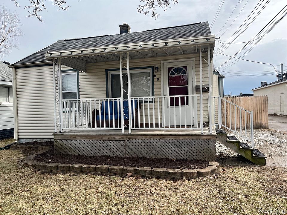 1st image of 30 E Shevlin Ave