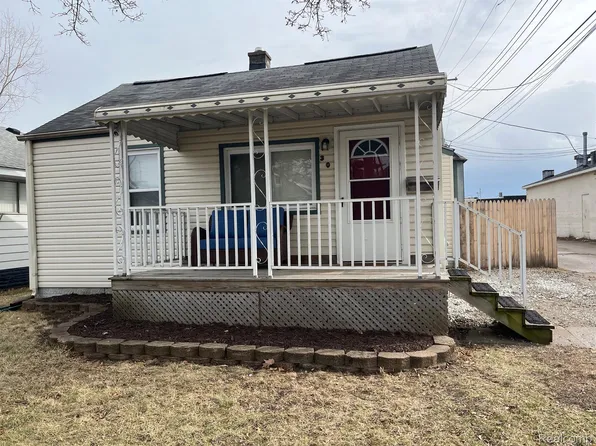 30 E Shevlin Ave, Hazel Park, MI 48030