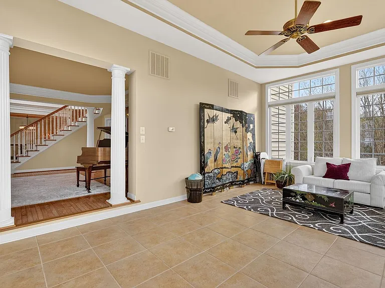 401 Hilton Head Ct — Photo 15