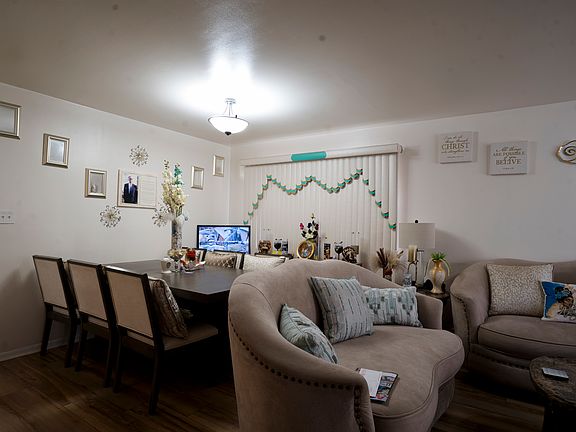 2nd image of 3009 Longfellow Ave