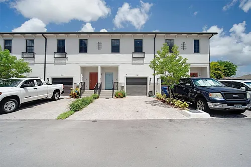 1181 SW 7th Ct #1181 Photo 1