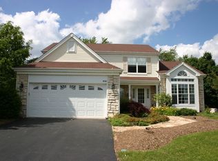 856 Medford Ave, South Elgin, IL 60177