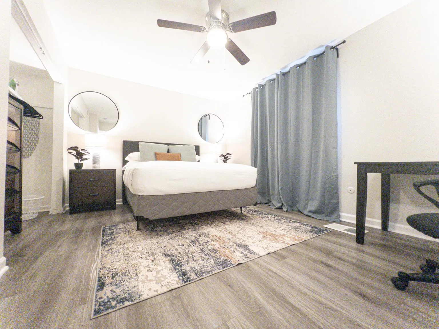 1 bed, 806 sqft, $1,200 — Photo 2