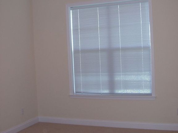 5th image of 1001 Dandy Ct
