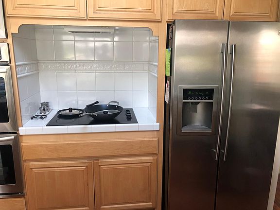 5th image of 447 Ewing Dr