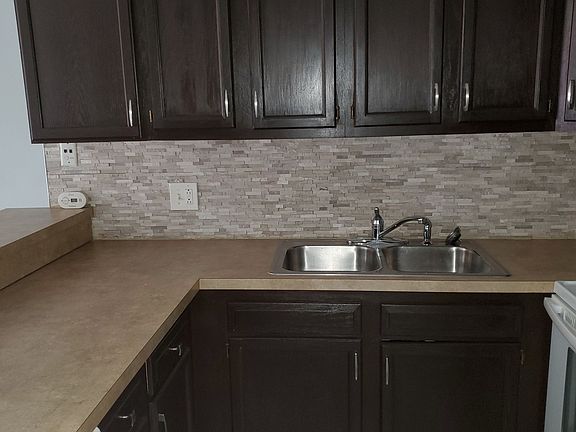 4th image of 6010 Oakwood Dr APT 1G