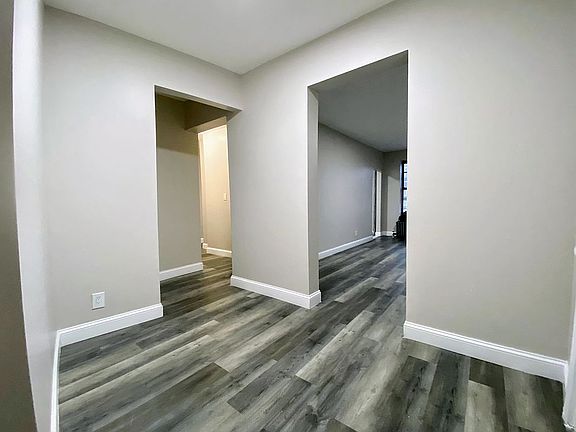 3rd image of 2020 E 41st St APT 2E