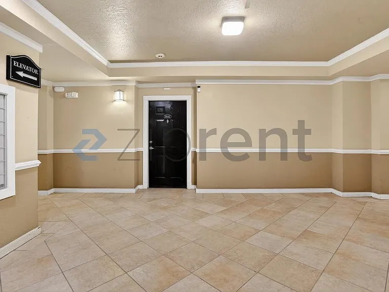 1111 Westchester Rdg NE — Photo 15